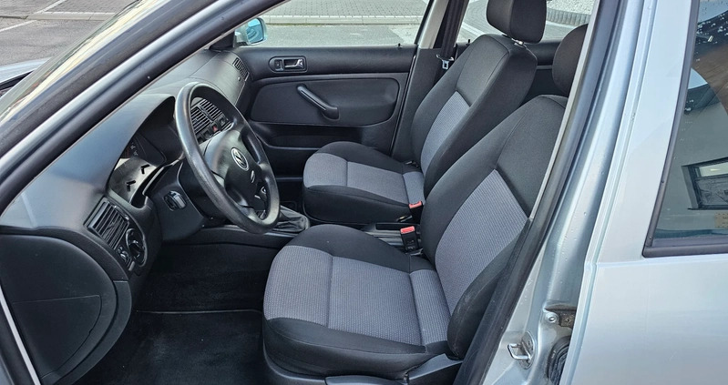 Volkswagen Golf cena 9900 przebieg: 140000, rok produkcji 2002 z Opole małe 436